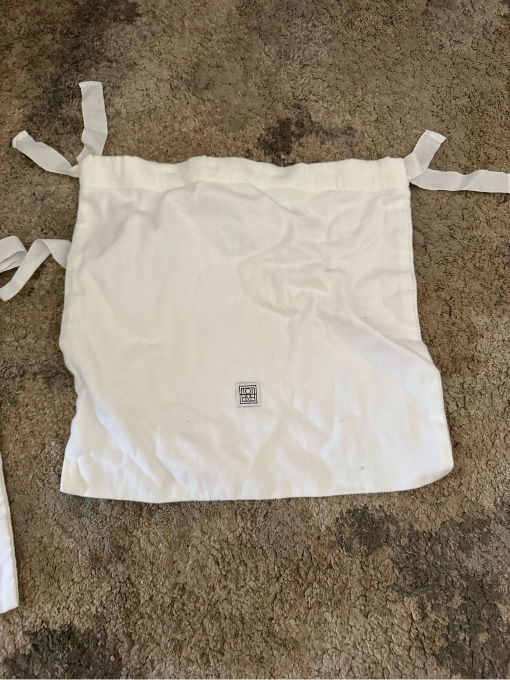 2 White Drawstrings - Picture 3 of 3